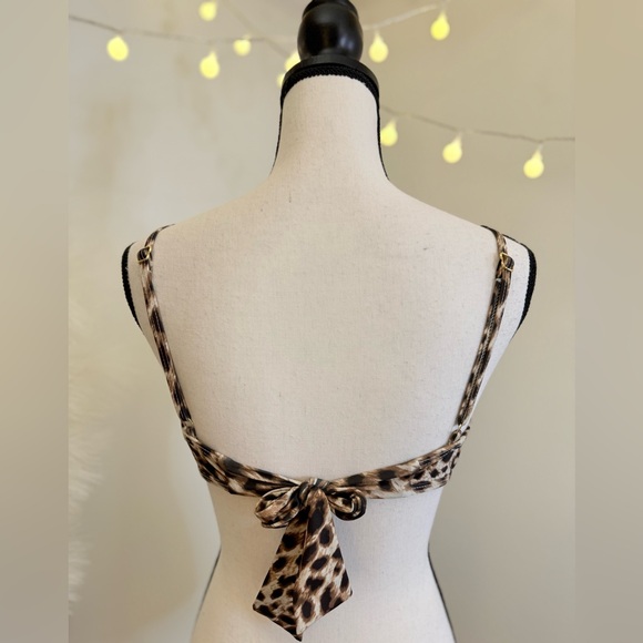 🌾 Gianni Bini Leopard Print Bikini Top - Picture 2 of 4